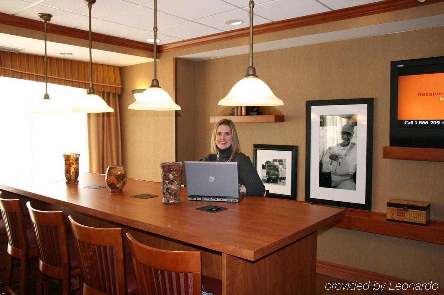 Hampton Inn Bellevue Interior photo